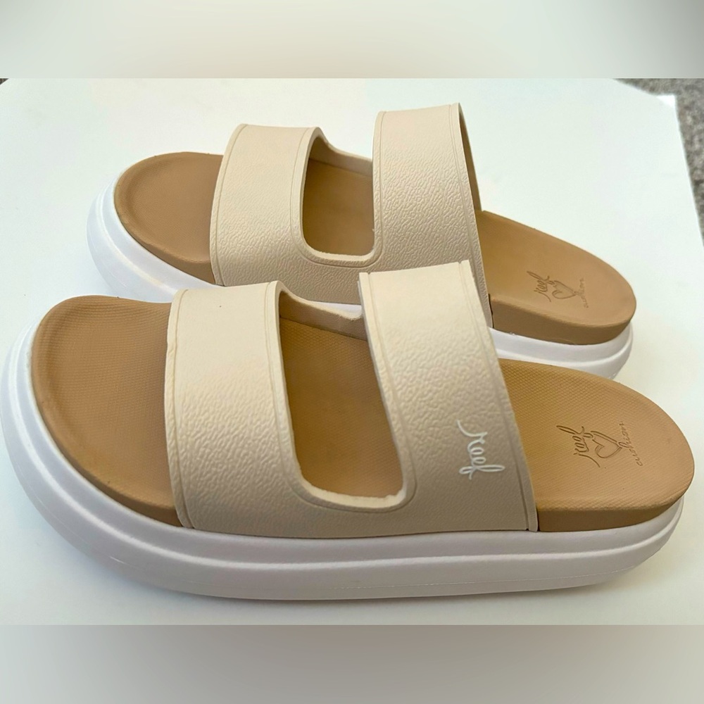 Reef Women’s Double Strap Platform Slide Sandals in Beige and White